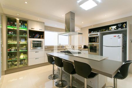 Casa à venda com 458m², 4 quartos e 10 vagasCozinha