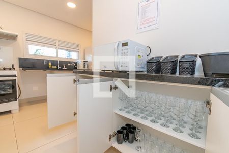 Apartamento para alugar com 35m², 1 quarto e 1 vaga Apartamento para alugar com 35m², 1 quarto e 1 vagaÁrea comum - Cozinha Salão de festas