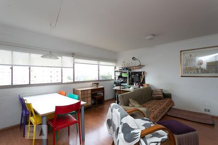 Sala de apartamento à venda com 3 quartos, 95m² em Vila Madalena, São Paulo