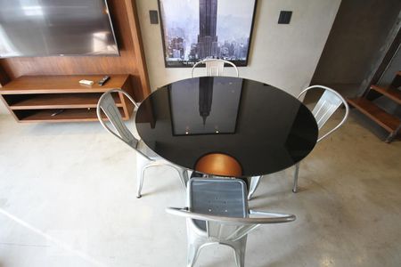 Apartamento à venda com 109m², 2 quartos e 3 vagasSala