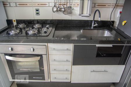 Cozinha de apartamento à venda com 2 quartos, 46m² em Jardim Nova Europa, Campinas