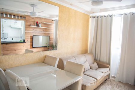 Sala de apartamento à venda com 2 quartos, 46m² em Jardim Nova Europa, Campinas