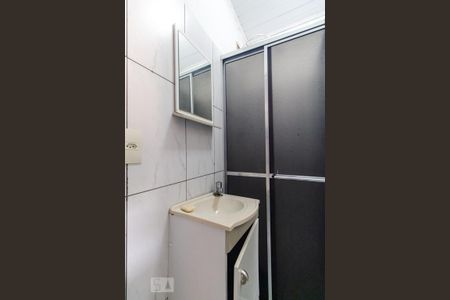 Casa à venda com 220m², 4 quartos e 2 vagas Casa à venda com 220m², 4 quartos e 2 vagasBanheiro