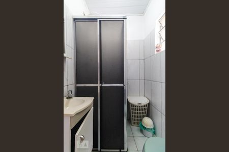 Casa à venda com 220m², 4 quartos e 2 vagas Casa à venda com 220m², 4 quartos e 2 vagasBanheiro