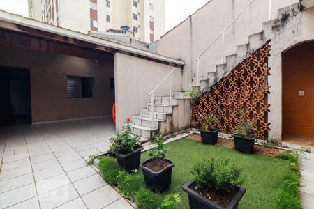 Casa à venda com 220m², 4 quartos e 2 vagas Casa à venda com 220m², 4 quartos e 2 vagasQuintal