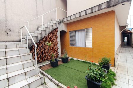 Casa à venda com 220m², 4 quartos e 2 vagas Casa à venda com 220m², 4 quartos e 2 vagasQuintal