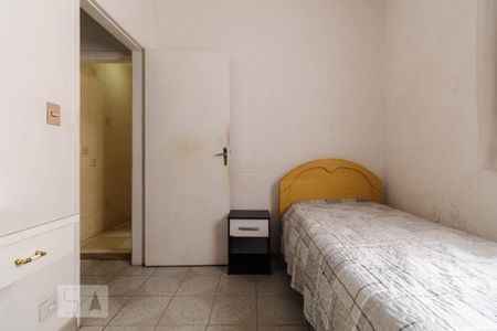 Casa à venda com 220m², 4 quartos e 2 vagas Casa à venda com 220m², 4 quartos e 2 vagasQuarto 1