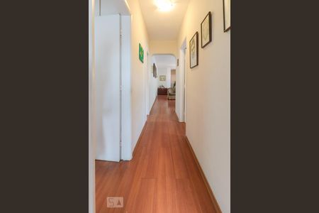 Apartamento à venda com 110m², 3 quartos e 1 vaga Apartamento à venda com 110m², 3 quartos e 1 vagaCorredor