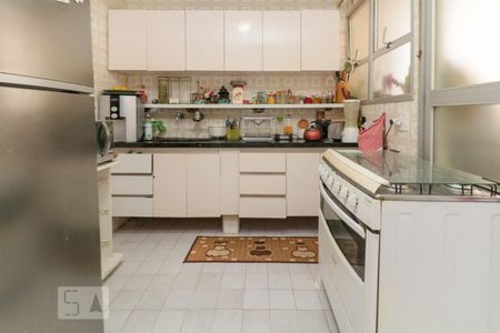 Apartamento à venda com 110m², 3 quartos e 1 vaga Apartamento à venda com 110m², 3 quartos e 1 vagaCozinha