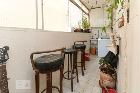 Apartamento à venda com 110m², 3 quartos e 1 vaga Apartamento à venda com 110m², 3 quartos e 1 vagaÁrea de serviço