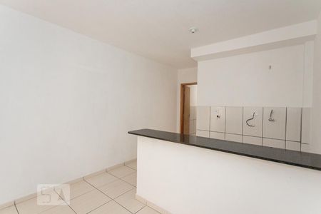 Sala/Cozinha de apartamento para alugar com 1 quarto, 29m² em Cajuru, Curitiba