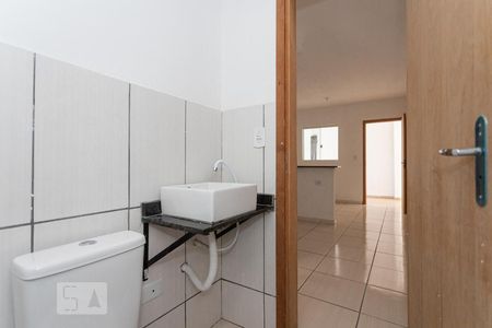 Banheiro de apartamento para alugar com 1 quarto, 29m² em Cajuru, Curitiba