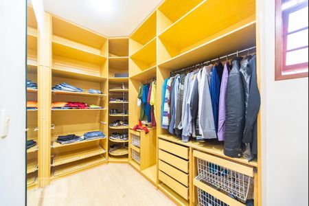 Casa para alugar com 340m², 4 quartos e 4 vagasCloset do Quarto 3