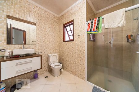 Casa para alugar com 340m², 4 quartos e 4 vagasBanheiro 