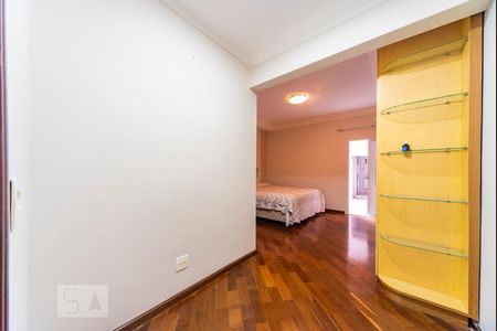 Casa para alugar com 340m², 4 quartos e 4 vagasQuarto 3