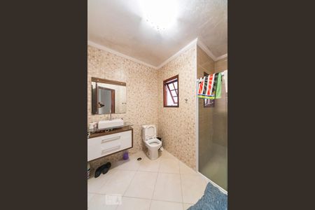 Casa para alugar com 340m², 4 quartos e 4 vagasBanheiro 