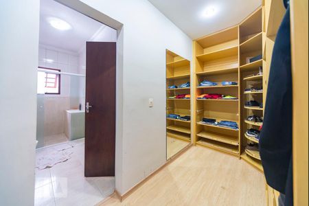 Casa para alugar com 340m², 4 quartos e 4 vagasCloset do Quarto 3