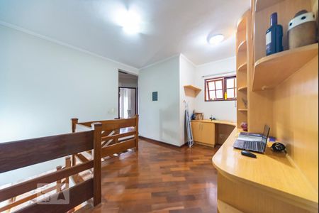 Casa para alugar com 340m², 4 quartos e 4 vagasEscritório