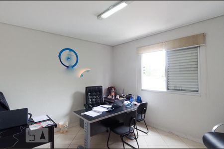 Casa para alugar com 170m², 2 quartos e 1 vagaQuarto 2