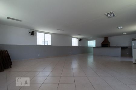 Apartamento para alugar com 49m², 2 quartos e 1 vaga Apartamento para alugar com 49m², 2 quartos e 1 vagaÁrea comum - Salão de festas