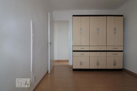 Quarto 1 de apartamento para alugar com 2 quartos, 64m² em Vila Carrão, São Paulo