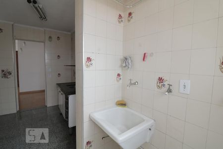 Apartamento para alugar com 64m², 2 quartos e 1 vagaArea de serviço 