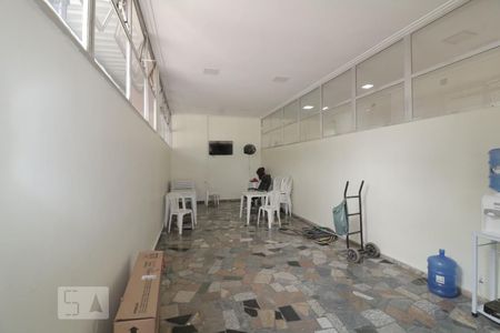 Apartamento para alugar com 64m², 2 quartos e 1 vagaÁrea comum - Salão de festas