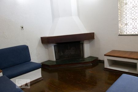 Casa à venda com 4 quartos, 600m² em Vila Brandina, Campinas