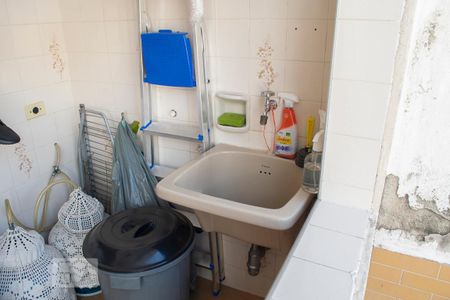 Casa à venda com 140m², 3 quartos e 3 vagas Casa à venda com 140m², 3 quartos e 3 vagasárea de serviço