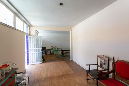 Sala de casa à venda com 5 quartos, 320m² em Cachoeirinha, Belo Horizonte