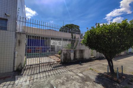 Casa à venda com 320m², 5 quartos e 3 vagasFachada