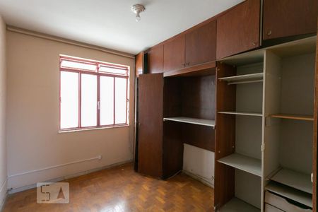 Casa à venda com 320m², 5 quartos e 3 vagasQuarto 1
