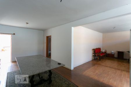 Sala de casa à venda com 5 quartos, 320m² em Cachoeirinha, Belo Horizonte