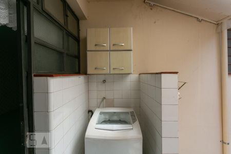 Casa à venda com 320m², 5 quartos e 3 vagasÁrea de Serviço