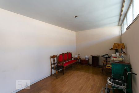 Sala de casa à venda com 5 quartos, 320m² em Cachoeirinha, Belo Horizonte