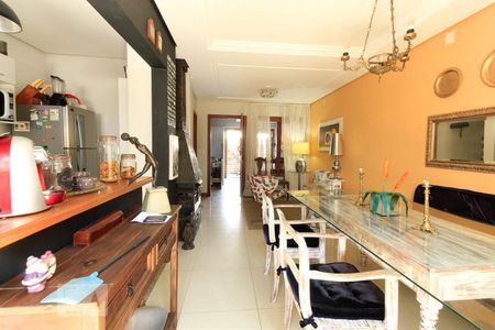 Sala de casa de condomínio à venda com 3 quartos, 165m² em Hípica, Porto Alegre