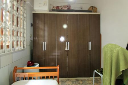 Casa à venda com 300m², 4 quartos e 4 vagas Casa à venda com 300m², 4 quartos e 4 vagasQuarto 1