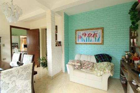 Casa à venda com 300m², 4 quartos e 4 vagas Casa à venda com 300m², 4 quartos e 4 vagasSala de jantar