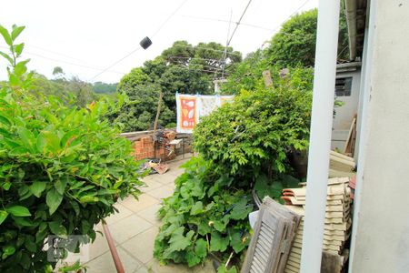 Casa à venda com 300m², 4 quartos e 4 vagas Casa à venda com 300m², 4 quartos e 4 vagasQuintal