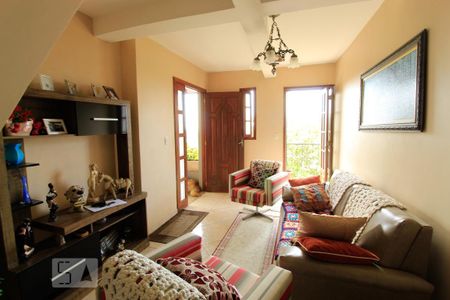 Casa à venda com 300m², 4 quartos e 4 vagas Casa à venda com 300m², 4 quartos e 4 vagasSala 1