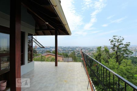 Casa à venda com 300m², 4 quartos e 4 vagas Casa à venda com 300m², 4 quartos e 4 vagasVaranda sala 2