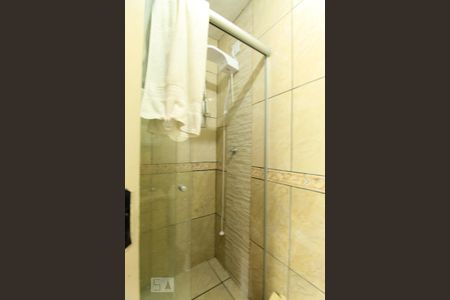 Casa à venda com 300m², 4 quartos e 4 vagas Casa à venda com 300m², 4 quartos e 4 vagasBanheiro 1