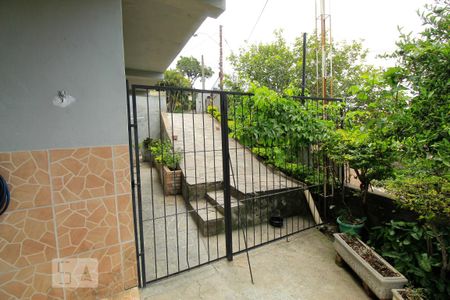 Casa à venda com 300m², 4 quartos e 4 vagas Casa à venda com 300m², 4 quartos e 4 vagasQuintal
