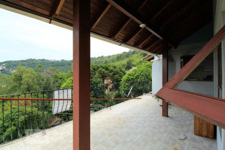 Casa à venda com 300m², 4 quartos e 4 vagas Casa à venda com 300m², 4 quartos e 4 vagasVaranda sala 2