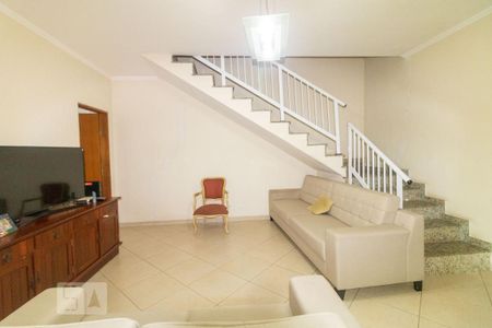 Casa para alugar com 400m², 5 quartos e 5 vagasSala da Edícula