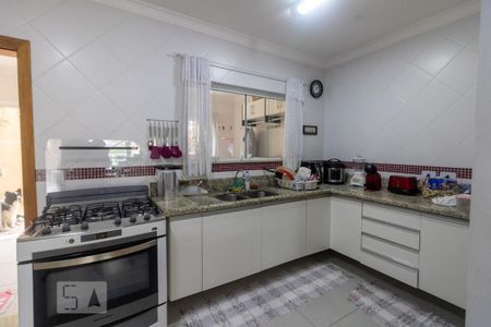 Casa para alugar com 400m², 5 quartos e 5 vagasCozinha