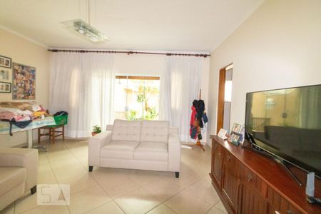 Casa para alugar com 400m², 5 quartos e 5 vagasSala da Edícula