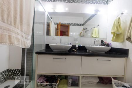 Casa para alugar com 400m², 5 quartos e 5 vagasBanheiro da Suíte 3