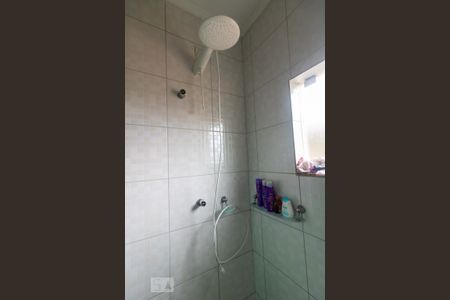 Casa para alugar com 400m², 5 quartos e 5 vagasBanheiro da Suíte 2 da Edícula