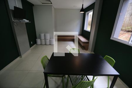Studio à venda com 32m², 1 quarto e 1 vaga Studio à venda com 32m², 1 quarto e 1 vagaÁrea comum - Salão de jogos